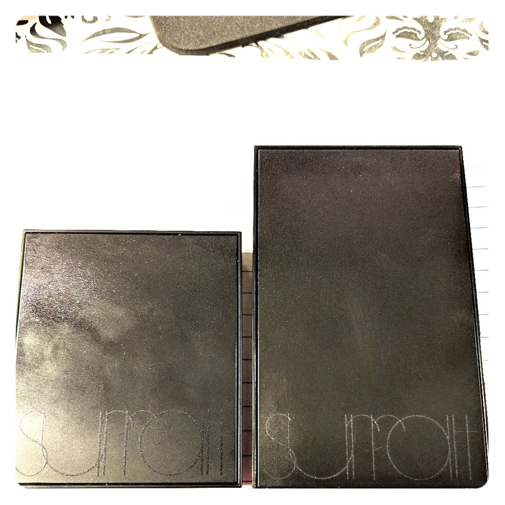 Surratt Grande Petite palettes